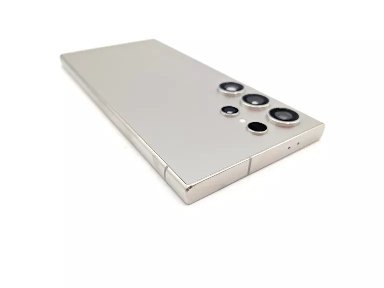 telefon-samsung-galaxy-s24-ultra-12gb256gb-przekatna-ekranu-680