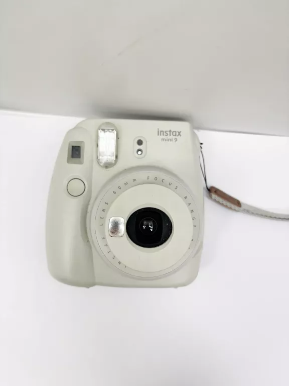 APARAT NATYCHMIASTOWY INSTAX MINI 9