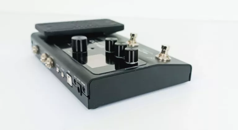 MULTIEFEKT GITAROWY VALETON GP-100