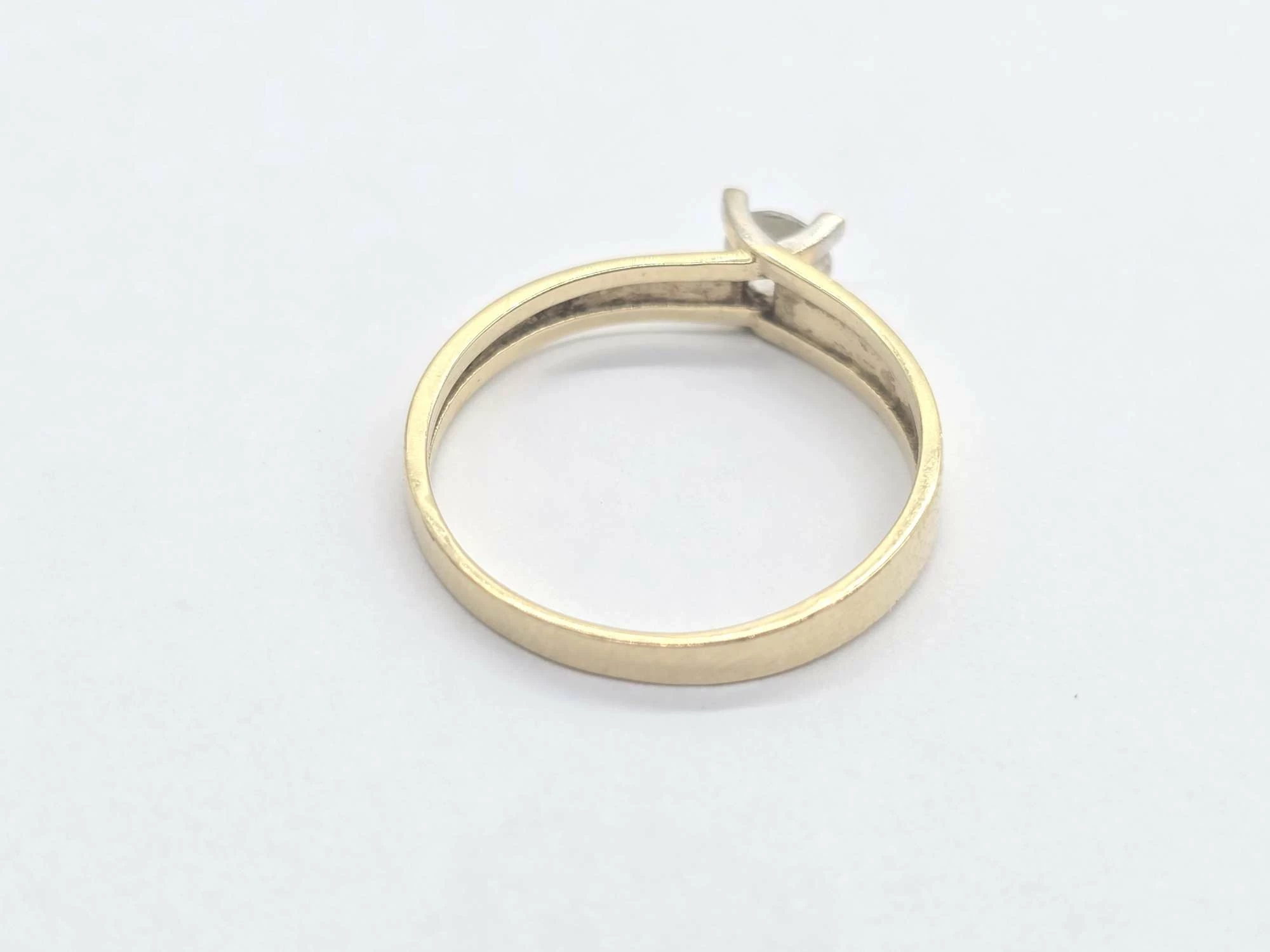 zloty-pierscionek-198g585-r16-material-15835-2