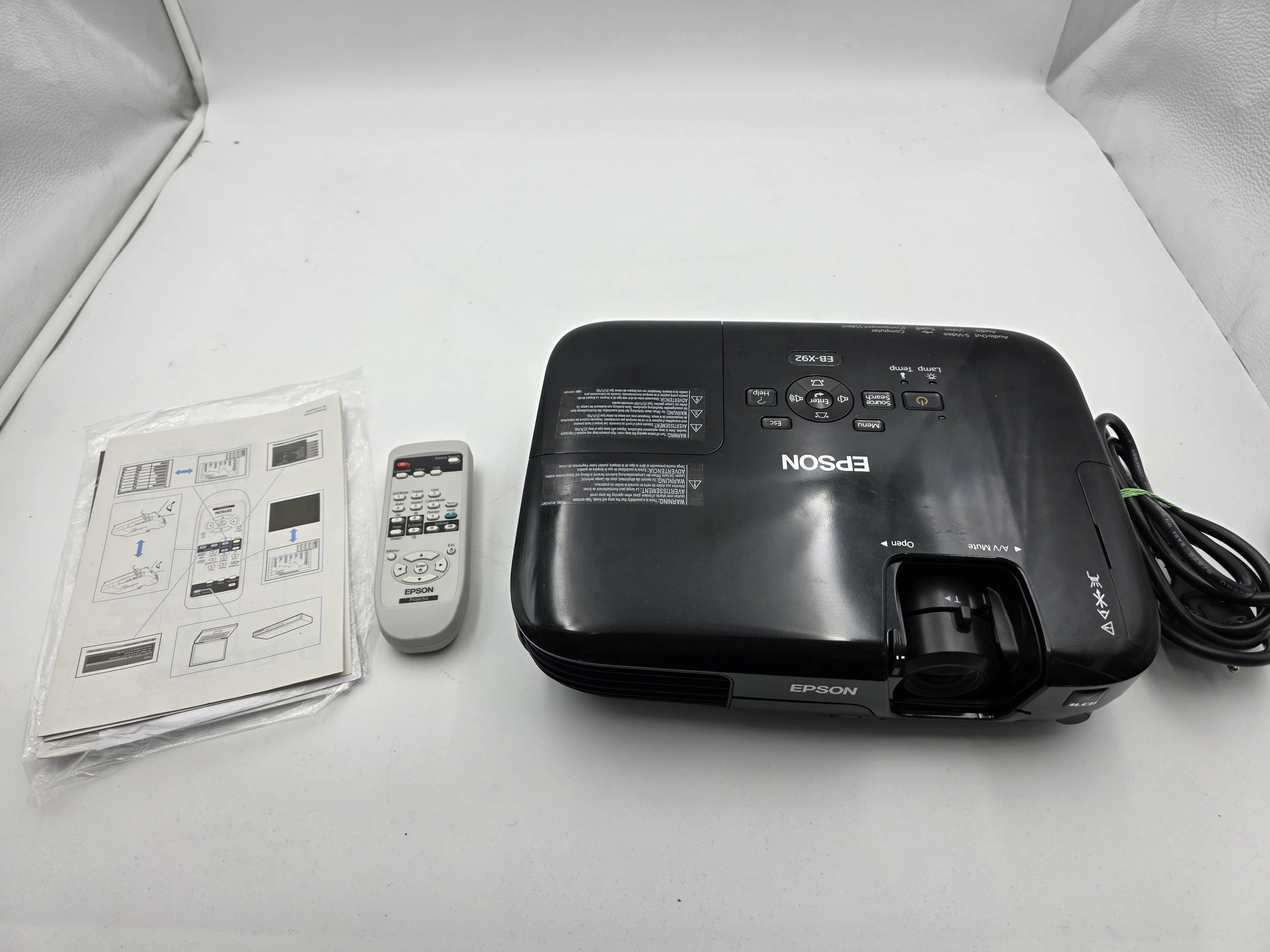 projektor-epson-eb-x92-2300ansi-3lcd-xga-usb-vga-przebieg-lampy-93h-farbiarska-22e-mosina