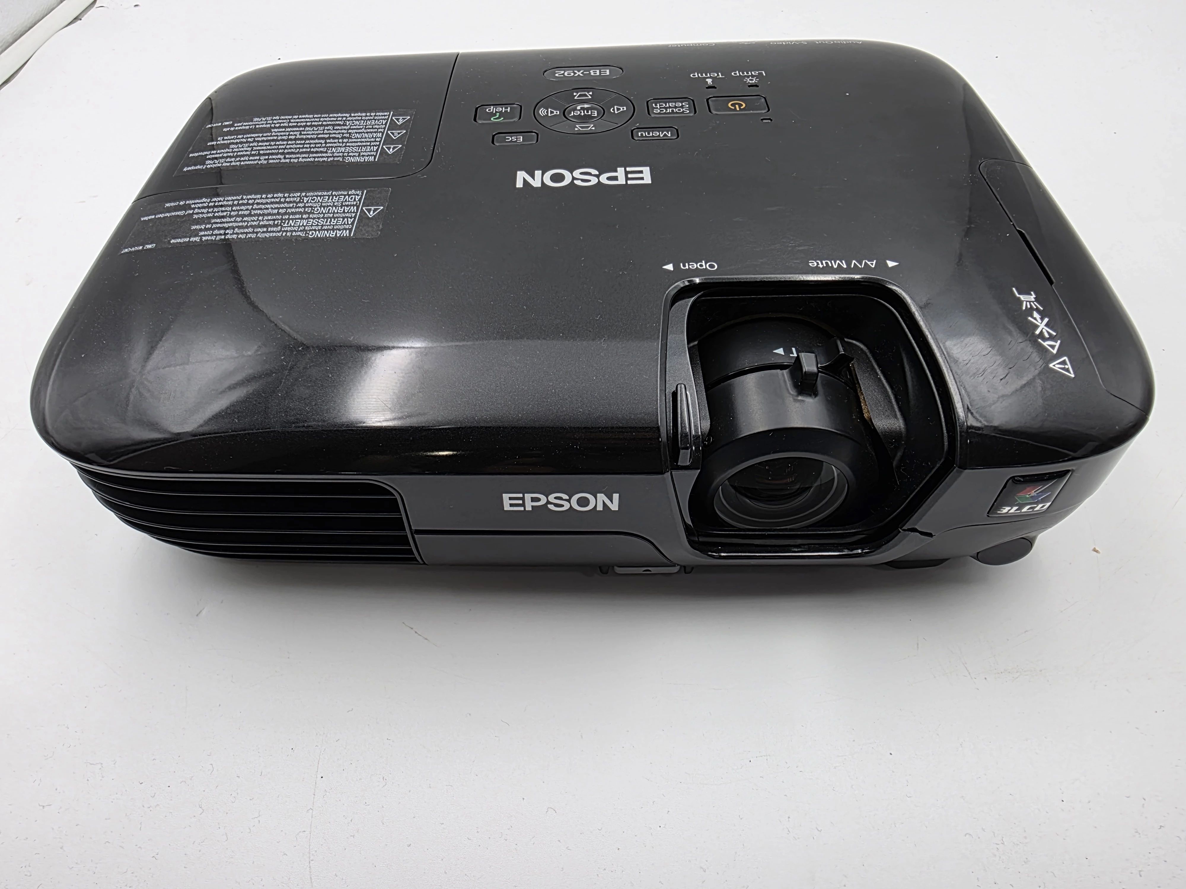 projektor-epson-eb-x92-2300ansi-3lcd-xga-usb-vga-przebieg-lampy-93h-model-eb-x92