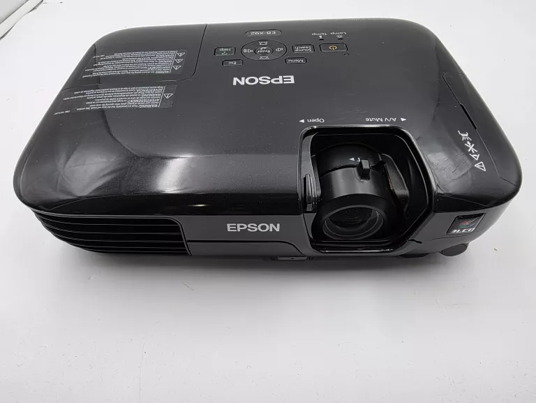 projektor-epson-eb-x92-2300ansi-3lcd-xga-usb-vga-przebieg-lampy-93h-model-eb-x92