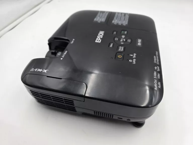 projektor-epson-eb-x92-2300ansi-3lcd-xga-usb-vga-przebieg-lampy-93h-technologia-wyswietlania-204793-221733