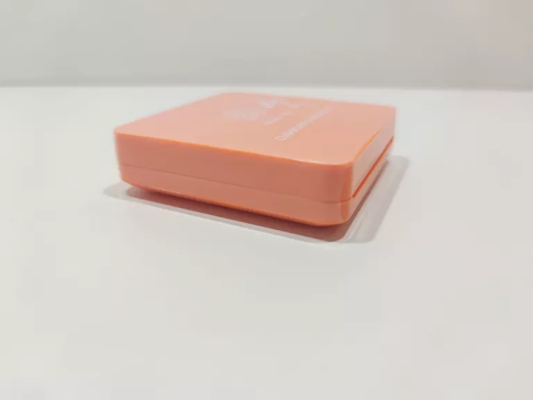 PODKŁADW PODUSZCE  MAKE-UP COSHION FOUNDATION