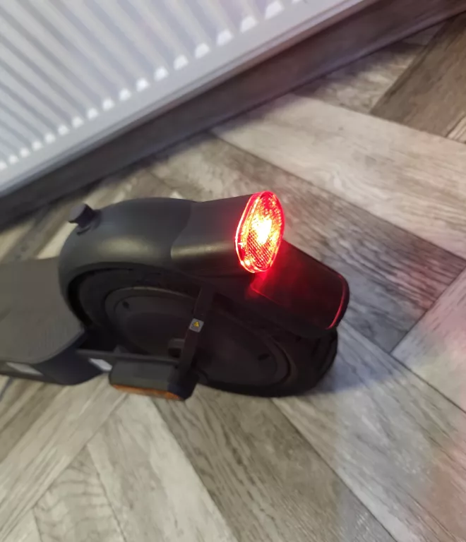 hulajnoga-elektryczna-xiaomi-scooter-4-pro-2gen-kolor-249512-1647413