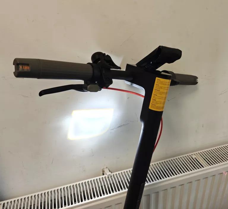 hulajnoga-elektryczna-xiaomi-scooter-4-pro-2gen-model-53930