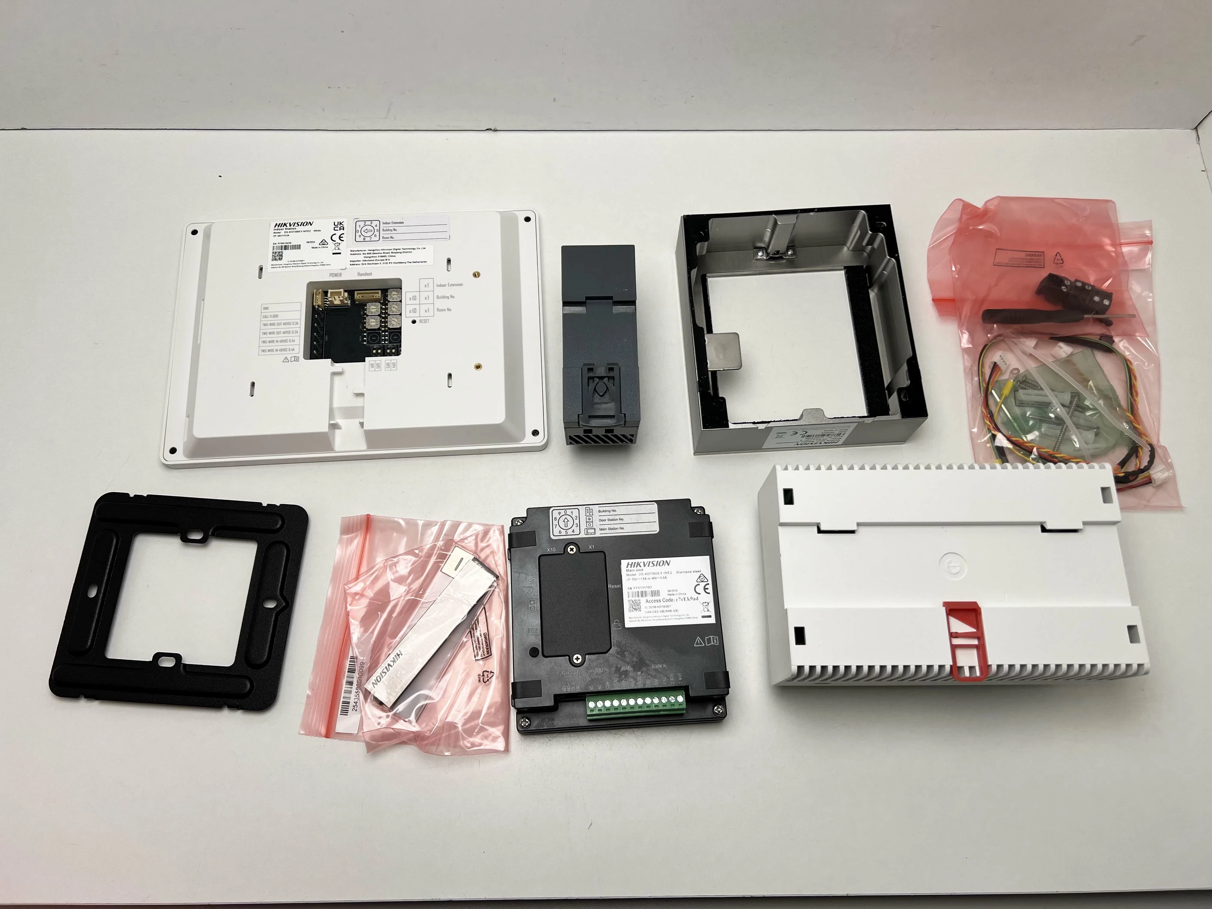 zestaw-wideodomofonowy-hikvision-ds-kis704ey-stainless-steel-ean-gtin-6942160476223