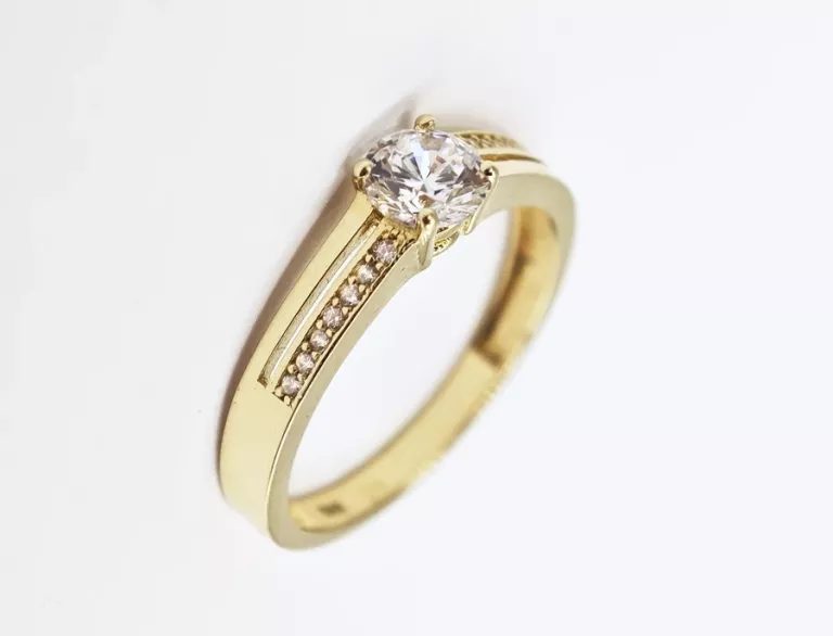 ZŁOTY PIERŚCIONEK 585