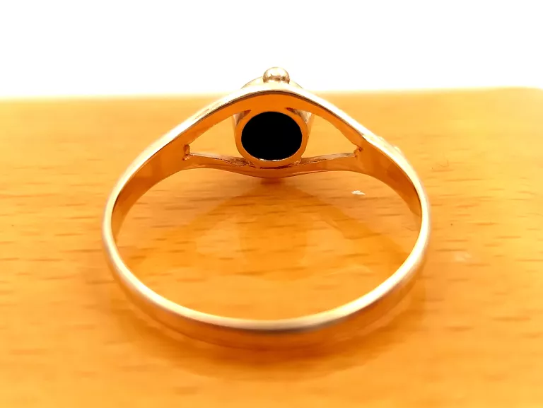 ZŁOTY PIERŚCIONEK Z CZARNĄ CYRKONIĄ 585 1,78G R 14