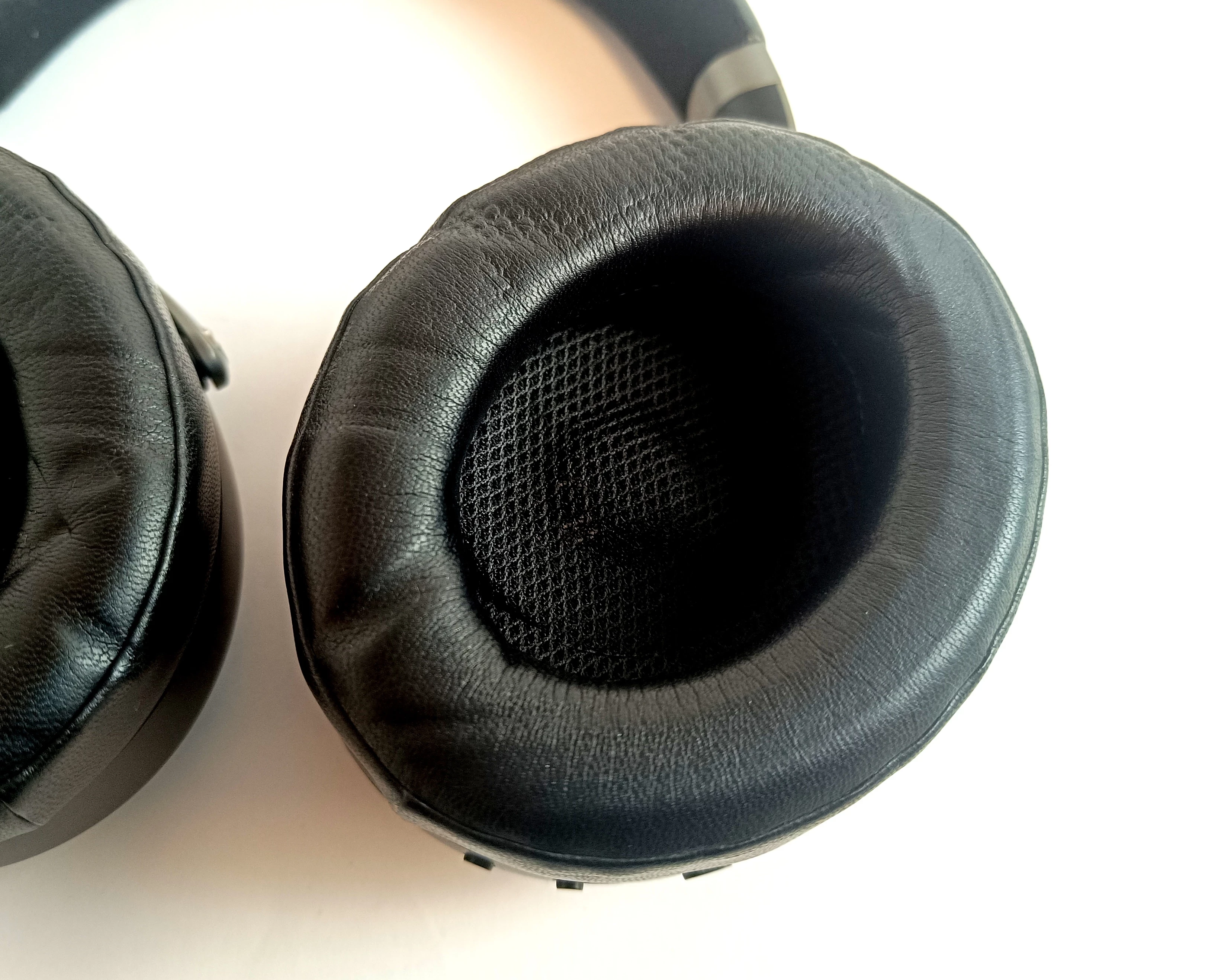 sluchawki-focal-bathys-anc-transmisja-sygnalu-203713-217785