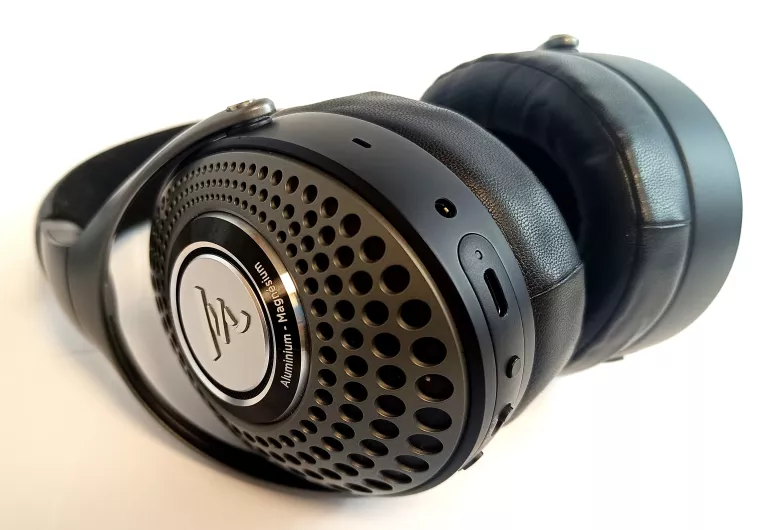 sluchawki-focal-bathys-anc-model-250439-1919956