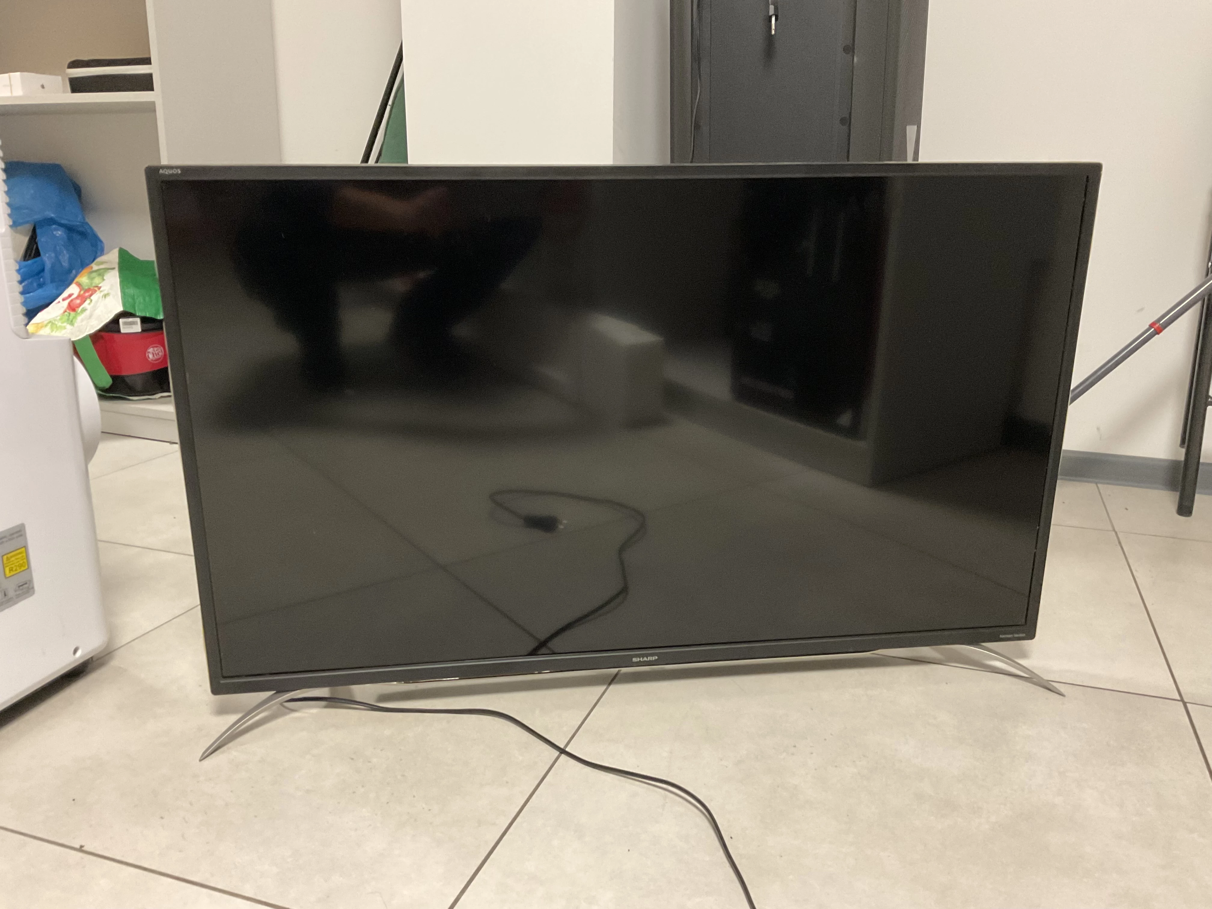 telewizor-sharp-lc-40cfg6352e-przekatna-ekranu-cale-4000