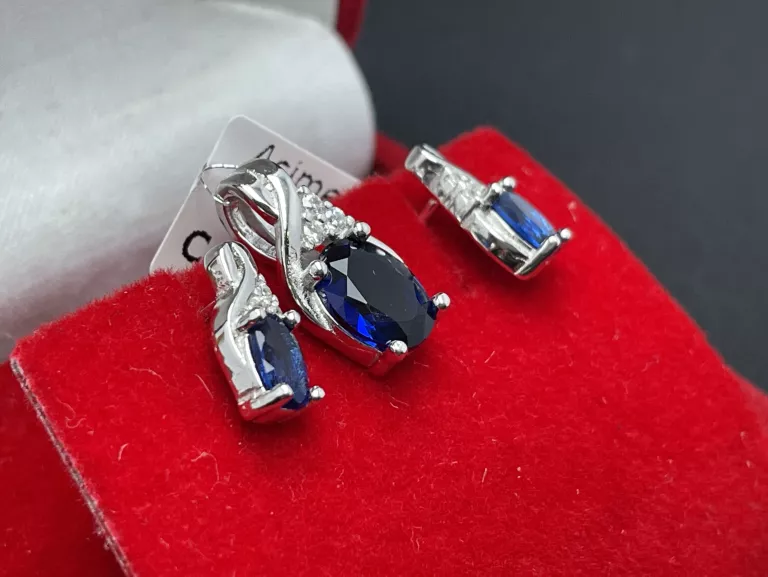 SREBRNY KOMPLET KOLCZYKI + WISIOREK  NIEBIESKIE KAMIENIE CYRKONIE 925