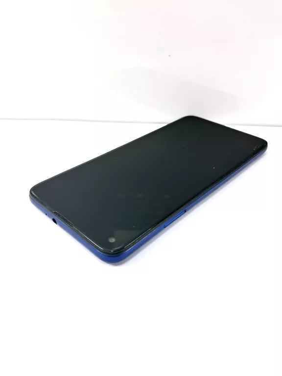 TELEFON  MOTOROLA MOTO G8 4/64GB XT2045 NIEBIESKI