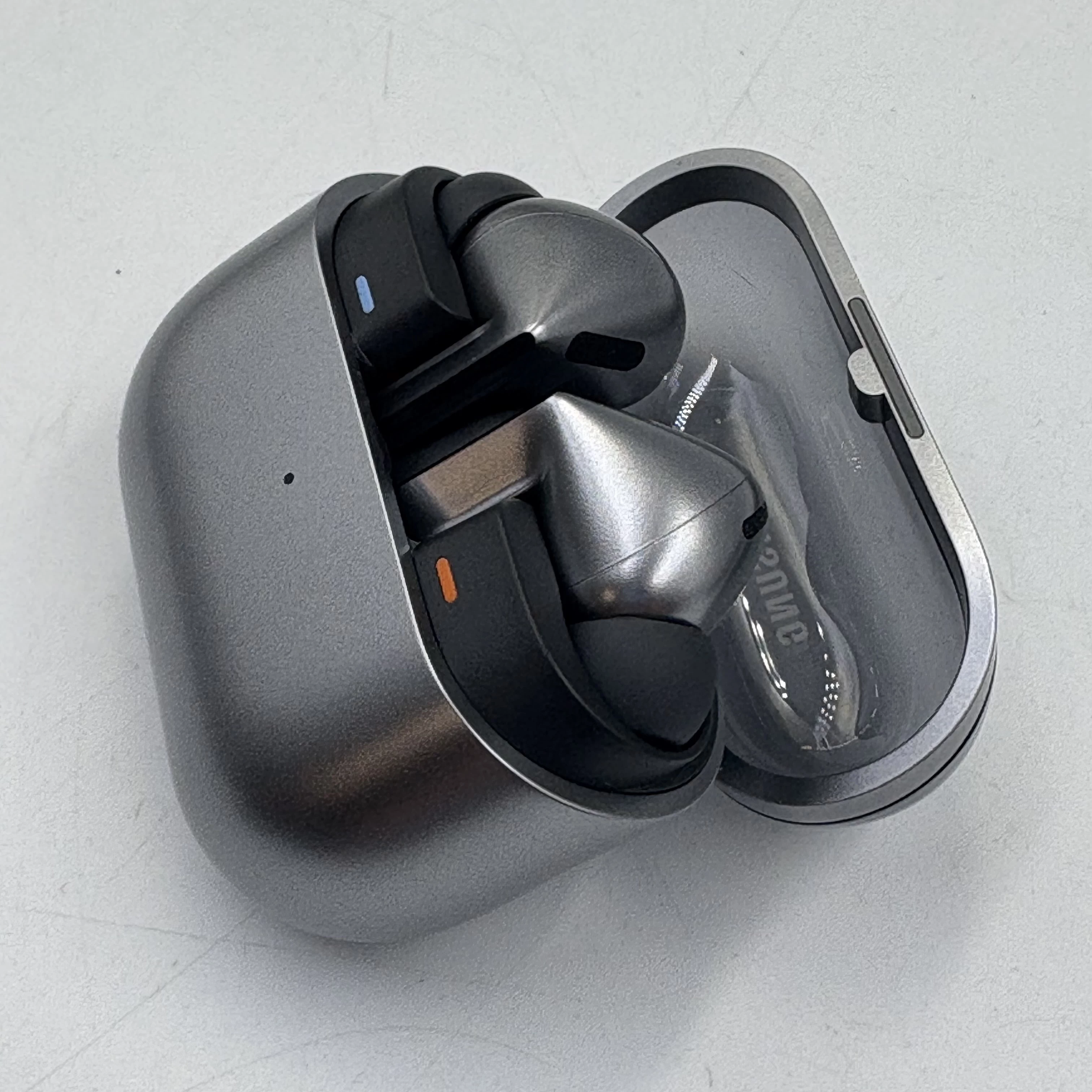 sluchawki-samsung-galaxy-buds-3-pro-kolor-dominujacy-129357-8