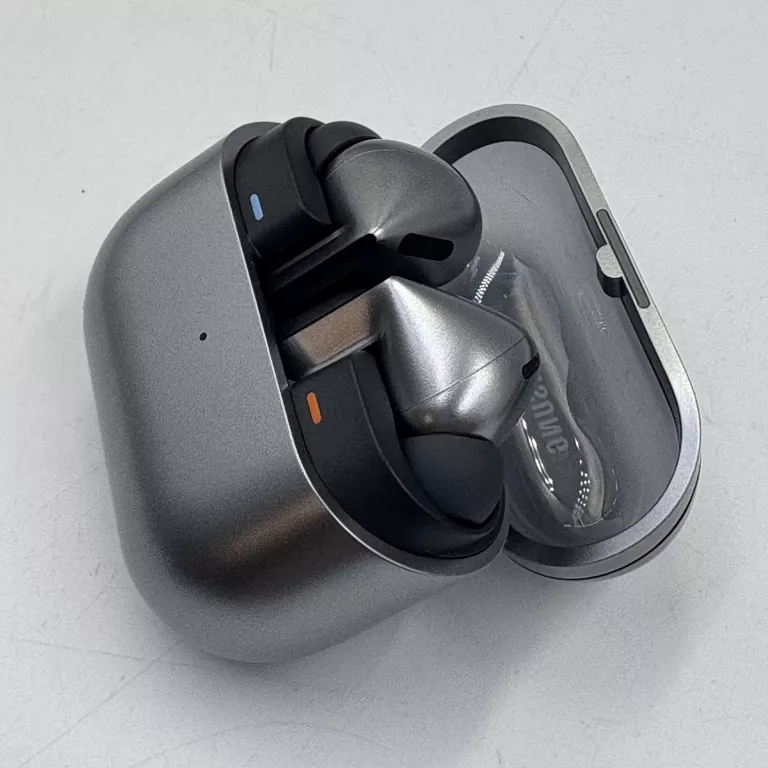 sluchawki-samsung-galaxy-buds-3-pro-kolor-dominujacy-129357-8