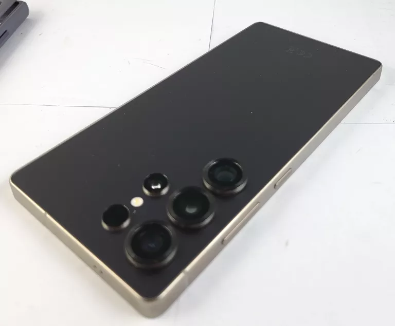 TELEFON SAMSUNG GALAXY S25 ULTRA 256GB + ETUI