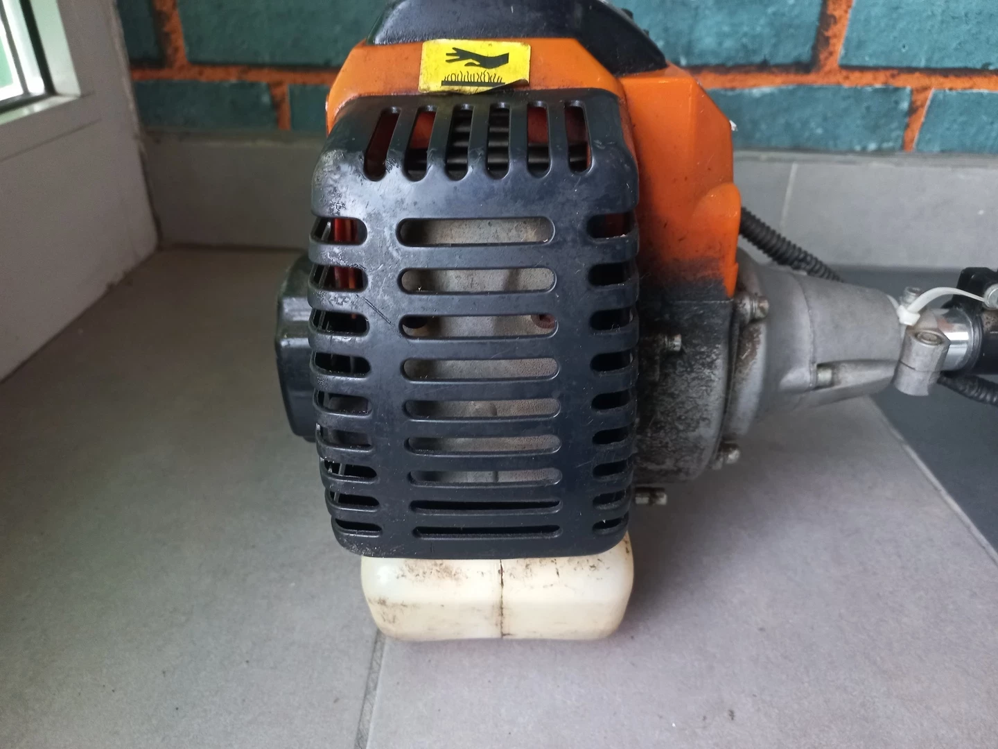 kosa-spalinowa-demon-rq580-odbior-osobisty-moc-silnika-spalinowego-520