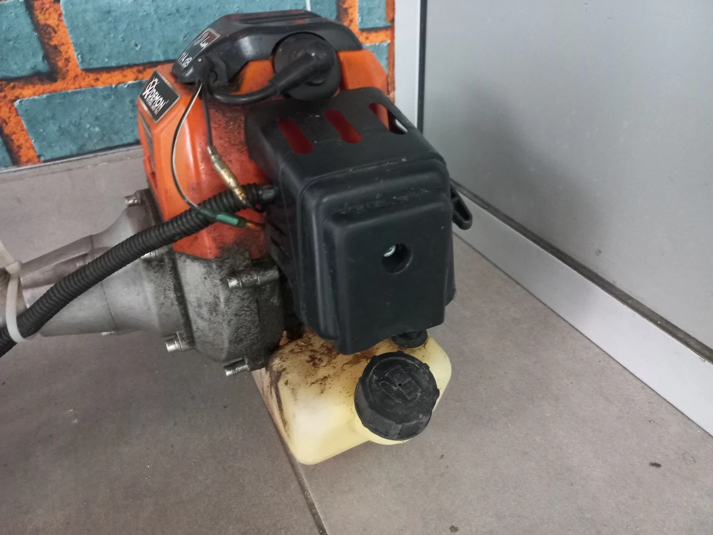 kosa-spalinowa-demon-rq580-odbior-osobisty-kod-producenta-m83106