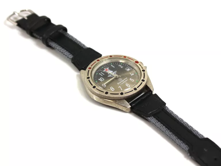 ZEGAREK KOMANDYRSKI NAKRĘCANY
