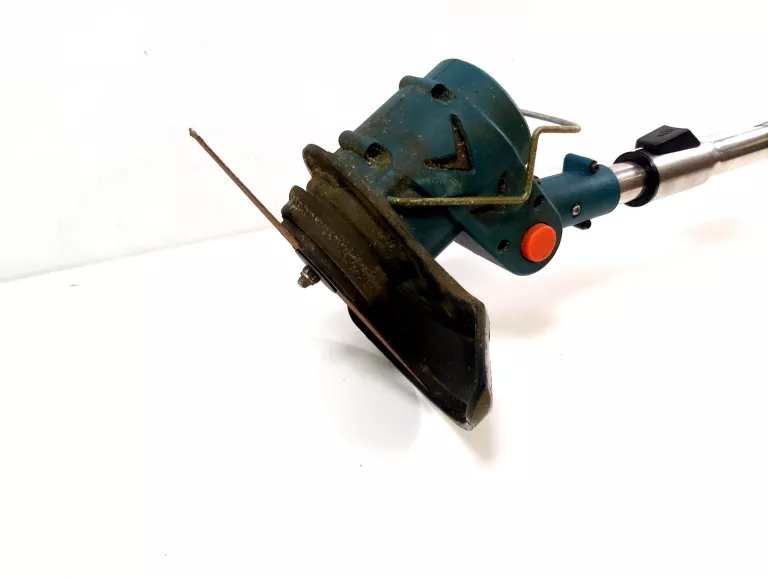 PODKASZARKA AKUMULTOROWA BULTECH Z TELESKOPEM +2 AKU + ŁADOWARKA