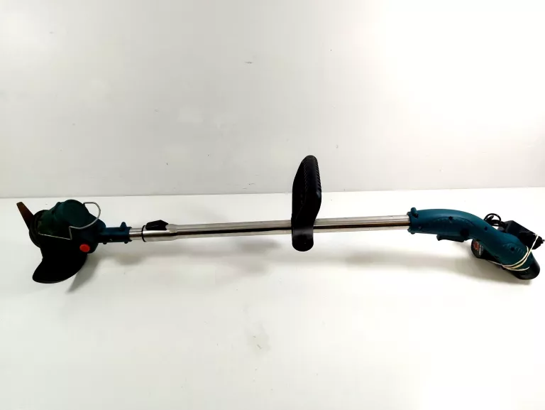 PODKASZARKA AKUMULTOROWA BULTECH Z TELESKOPEM +2 AKU + ŁADOWARKA