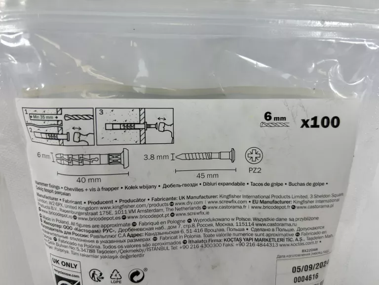 KOŁKI SM DIALL NYLONOWE Z GRZYBKIEM 6 X 40 MM 100 SZT