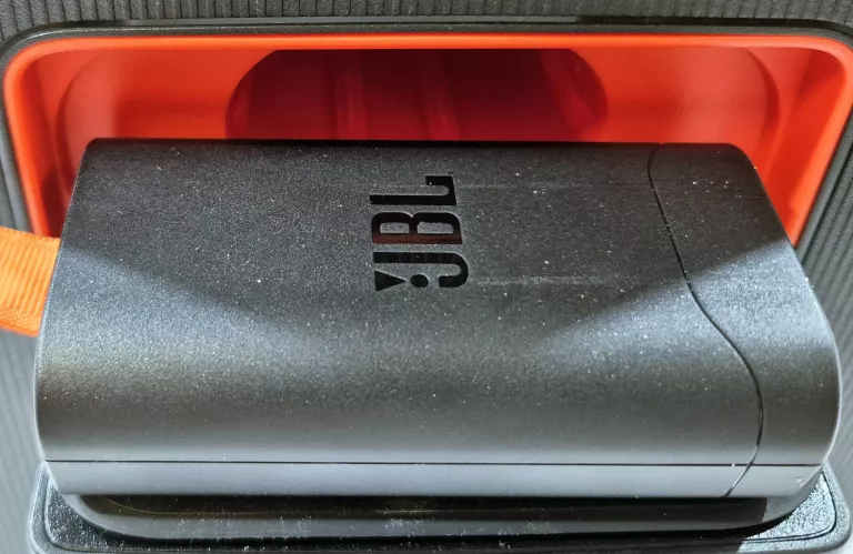 JBL PARTYBOX 120 USZK. RĄCZKA, WGNIECIONY