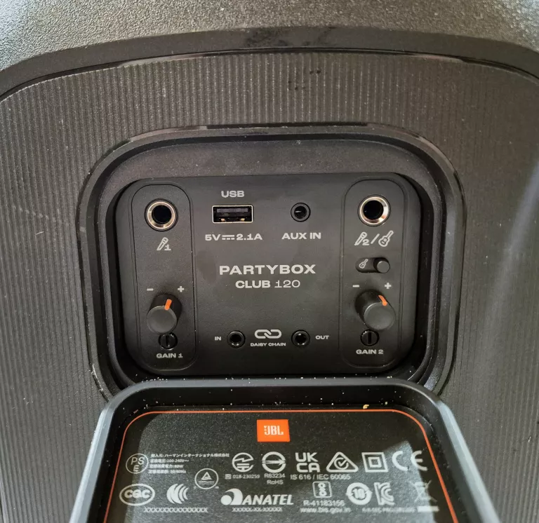 JBL PARTYBOX 120 USZK. RĄCZKA, WGNIECIONY