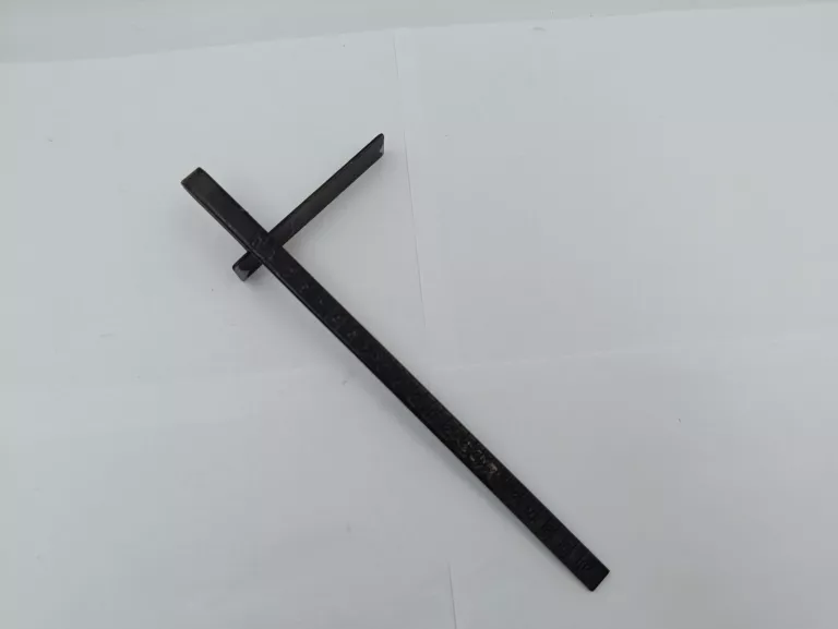 PILARKA TARCZOWA  DEXTER 1300CIS2 1300W PUDEŁKO