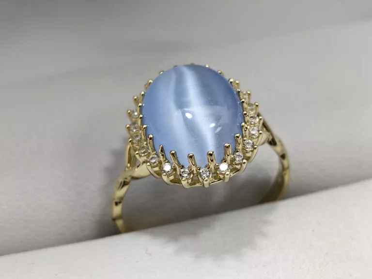 ZŁOTY PIERŚCIONEK Z BŁĘKITNYM KOCIM OKIEM 3,14G PR.585 14K R17