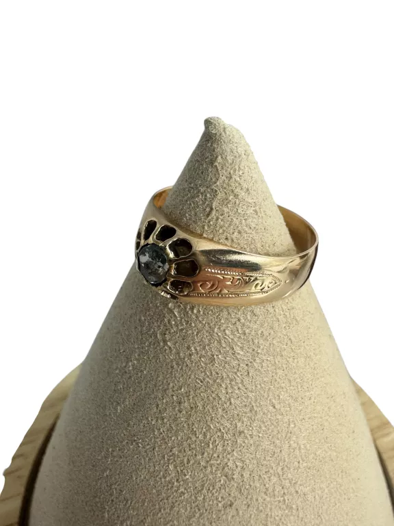 ZŁOTY PIERŚCIONEK Z ROZETĄ DIAMENTOWĄ PR:500 W;4,35 R:22