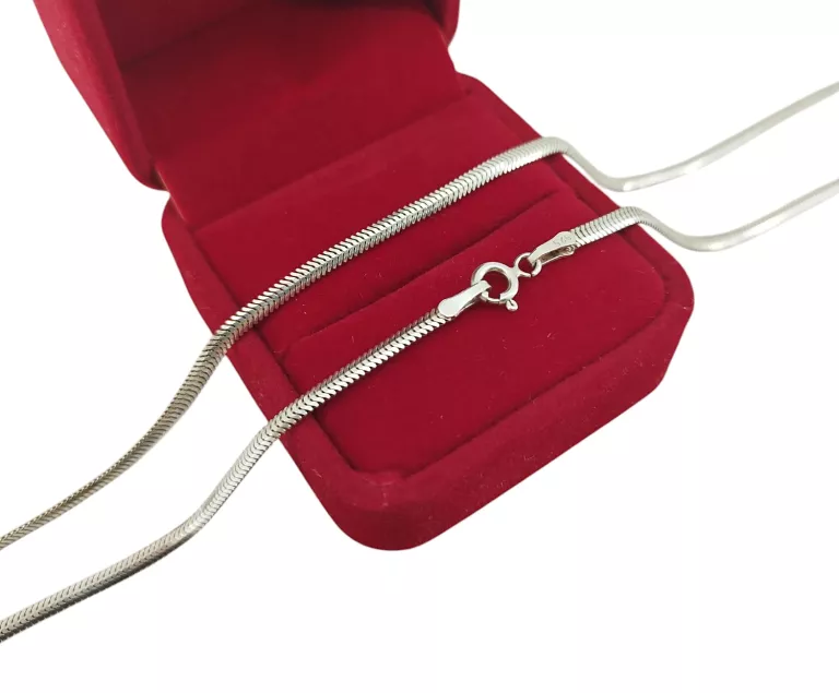 SREBRNY ŁAŃCUSZEK W: 5,57G