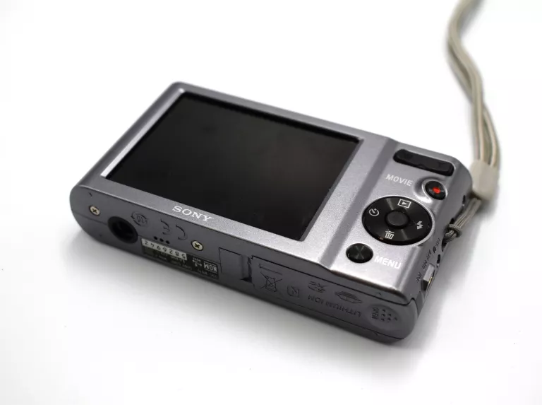 APARAT CYFROWY SONY DSC-W810 SREBRNY