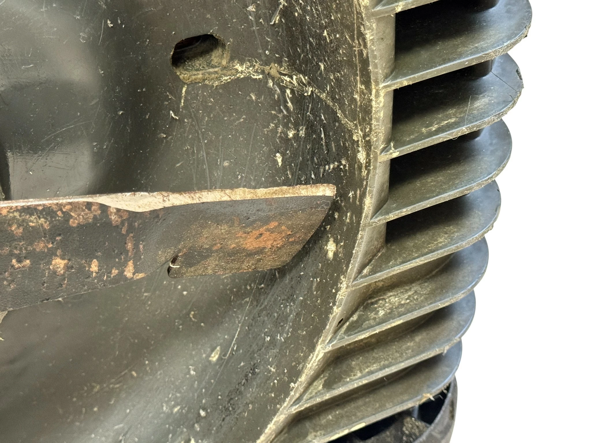 kosiarka-akumulatorowa-stiga-slm-544-ae-022020r-aku-sbt-550-ae-opis-wydajnosc-koszenia-40000