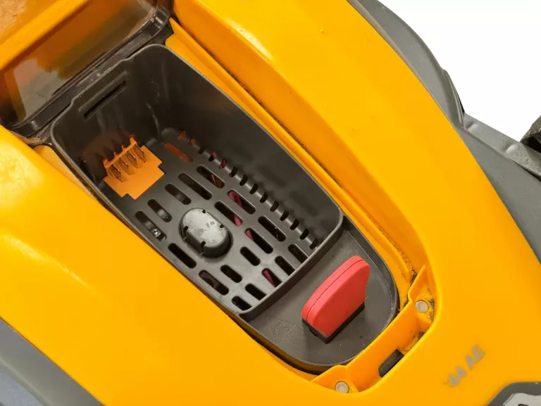 kosiarka-akumulatorowa-stiga-slm-544-ae-022020r-aku-sbt-550-ae-opis-regulacja-wysokosci-koszenia-9419-2