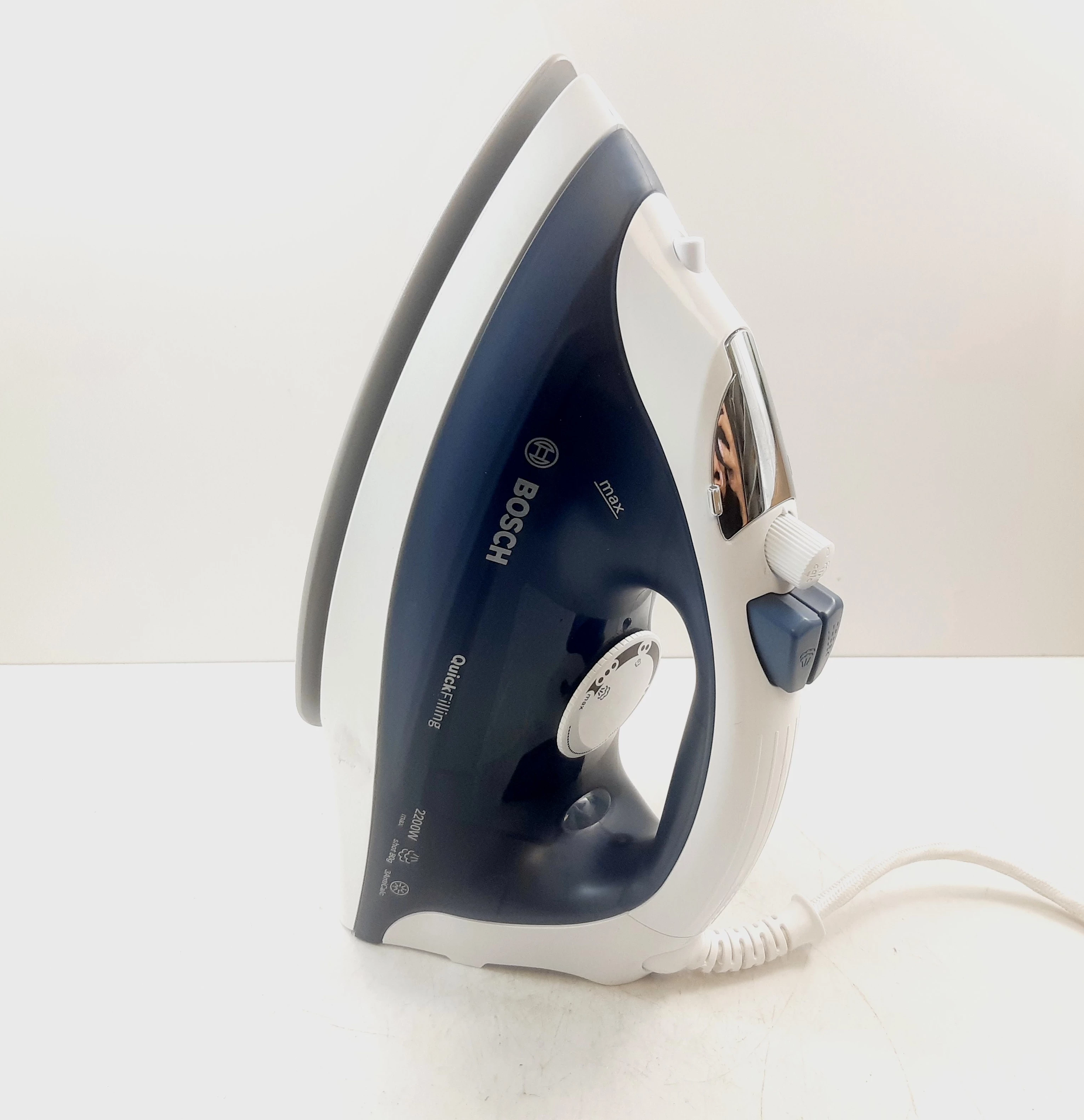 zelazko-bosch-ccbd5-2200w-ean-gtin-0660220671536