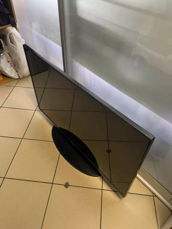 telewizor-samsung-ue40eh5000-pilot-przekatna-ekranu-cale-4000