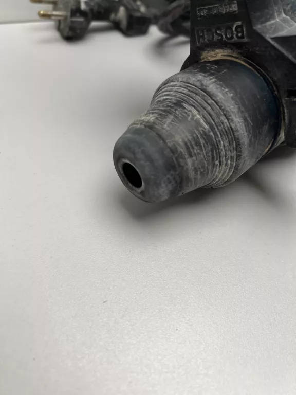 MŁOTOWIERTARKA BOSCH GBH 240