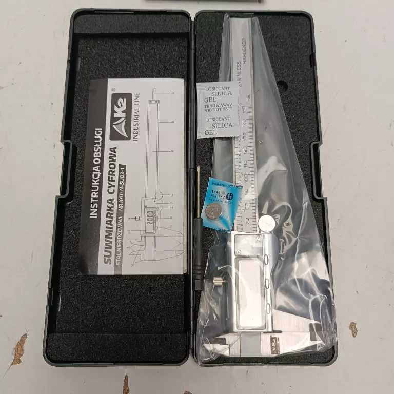 SUWMIARKA ELEKTRONICZNA STAL NIERDZEWNA 150MM/0.01MM K2