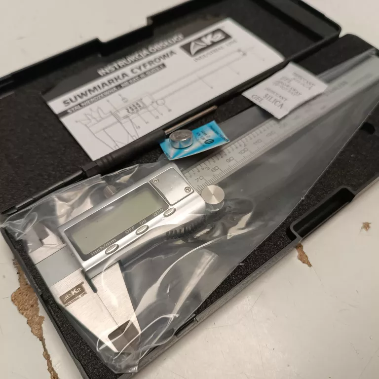 SUWMIARKA ELEKTRONICZNA STAL NIERDZEWNA 150MM/0.01MM K2