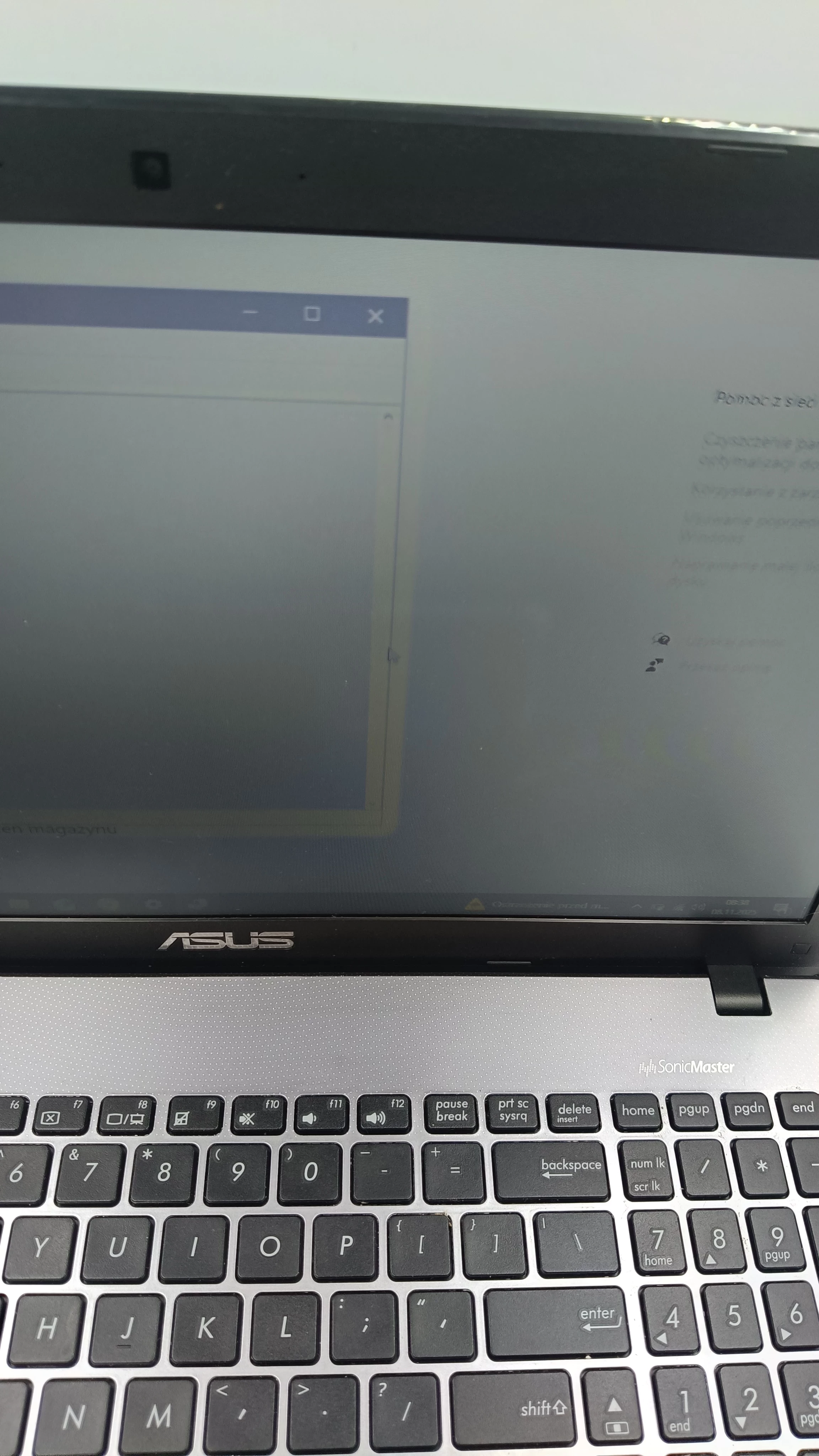 laptop-asus-x550c-pojemnosc-dysku-240