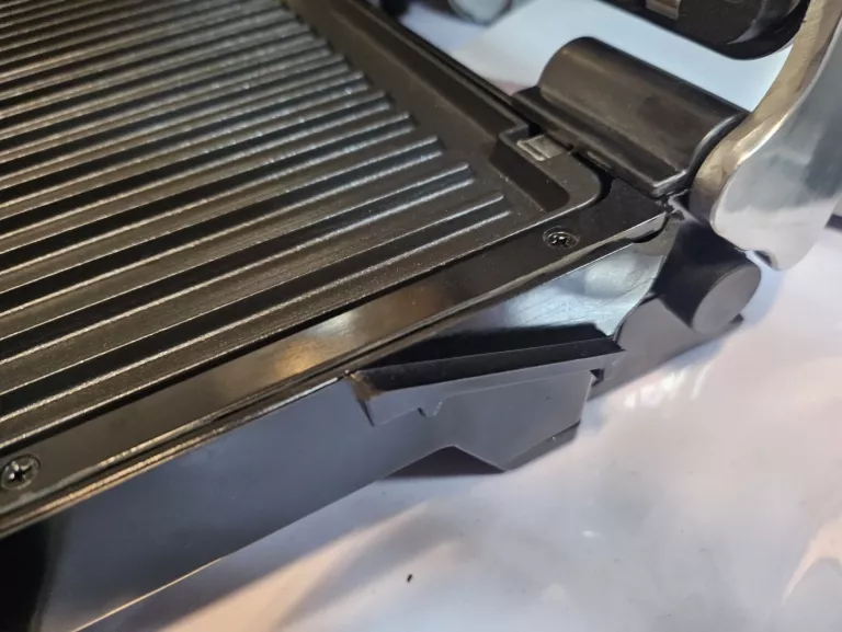 GRILL ELEKTRYCZNY BLAUPUNKT GRS701