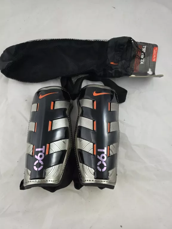 OCHRANIACZE NIKE SP0178