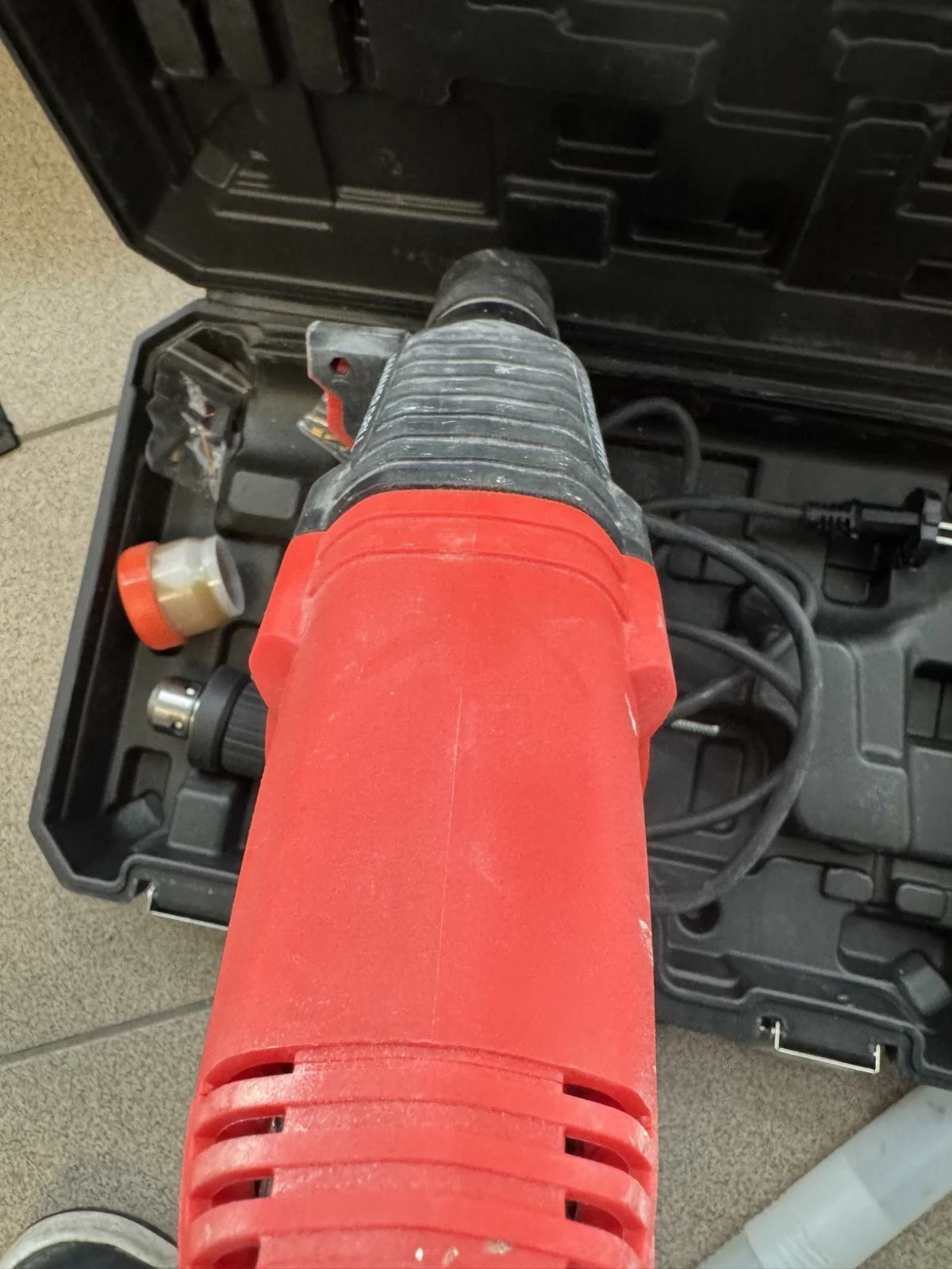 mlotowiertarka-vertex-vertex-vmw-900-red-kpl-energia-udaru-000