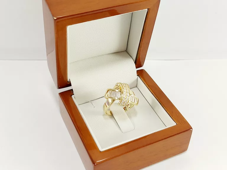 ZŁOTY PIERŚCIONEK CYRKONIE 585 6,40G R.17