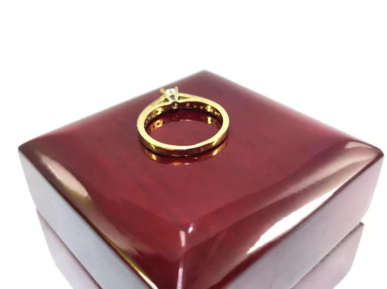 ZŁOTY PIERŚCIONEK R13 P333 2,28G