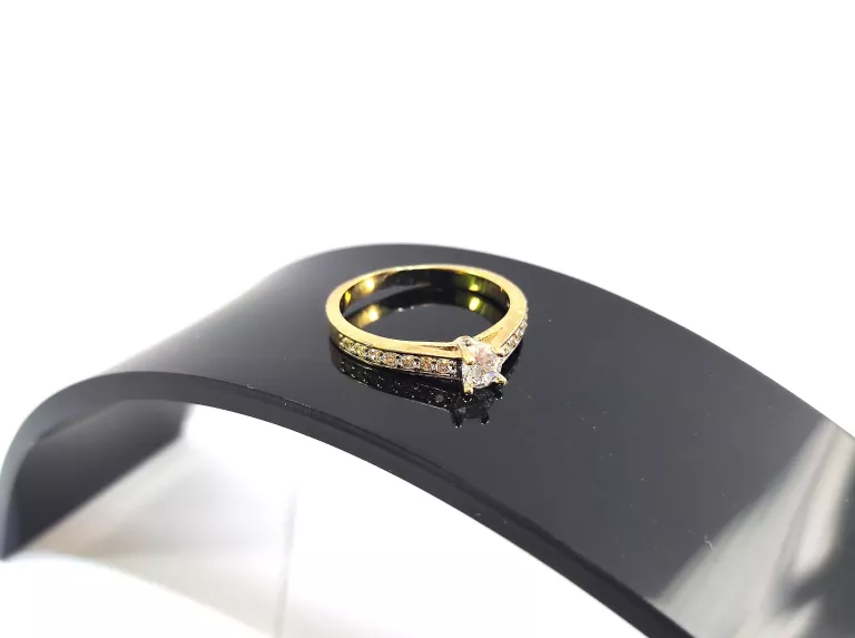 ZŁOTY PIERŚCIONEK R13 P333 2,28G