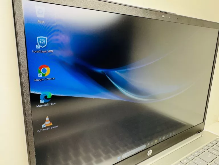 LAPTOP HP 15-FC0026NW